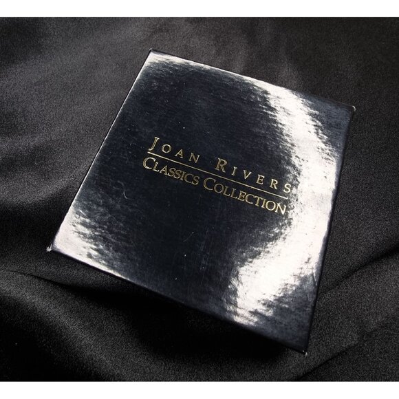 Vintage JOAN RIVERS Classics Collection Floral Pendant Necklace Gold-Tone Chain - Picture 5 of 5